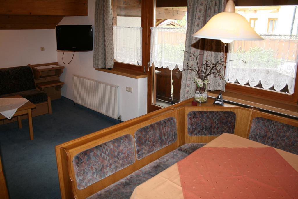 Haus Oberland Bed & Breakfast St. Anton am Arlberg Cameră foto