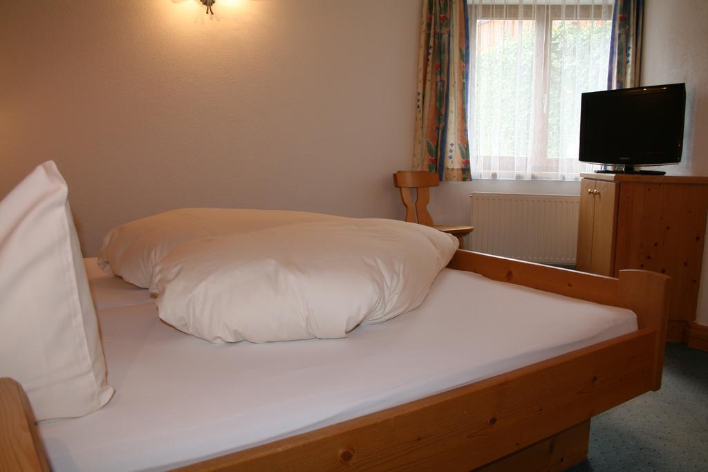Haus Oberland Bed & Breakfast St. Anton am Arlberg Exterior foto