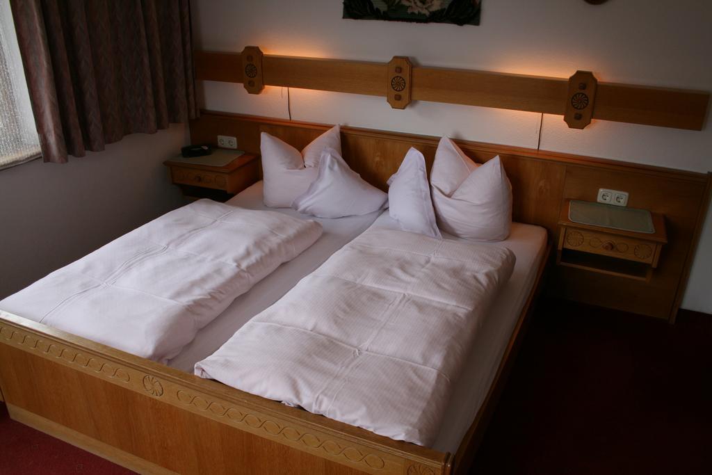 Haus Oberland Bed & Breakfast St. Anton am Arlberg Exterior foto