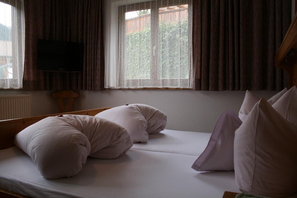 Haus Oberland Bed & Breakfast St. Anton am Arlberg Exterior foto