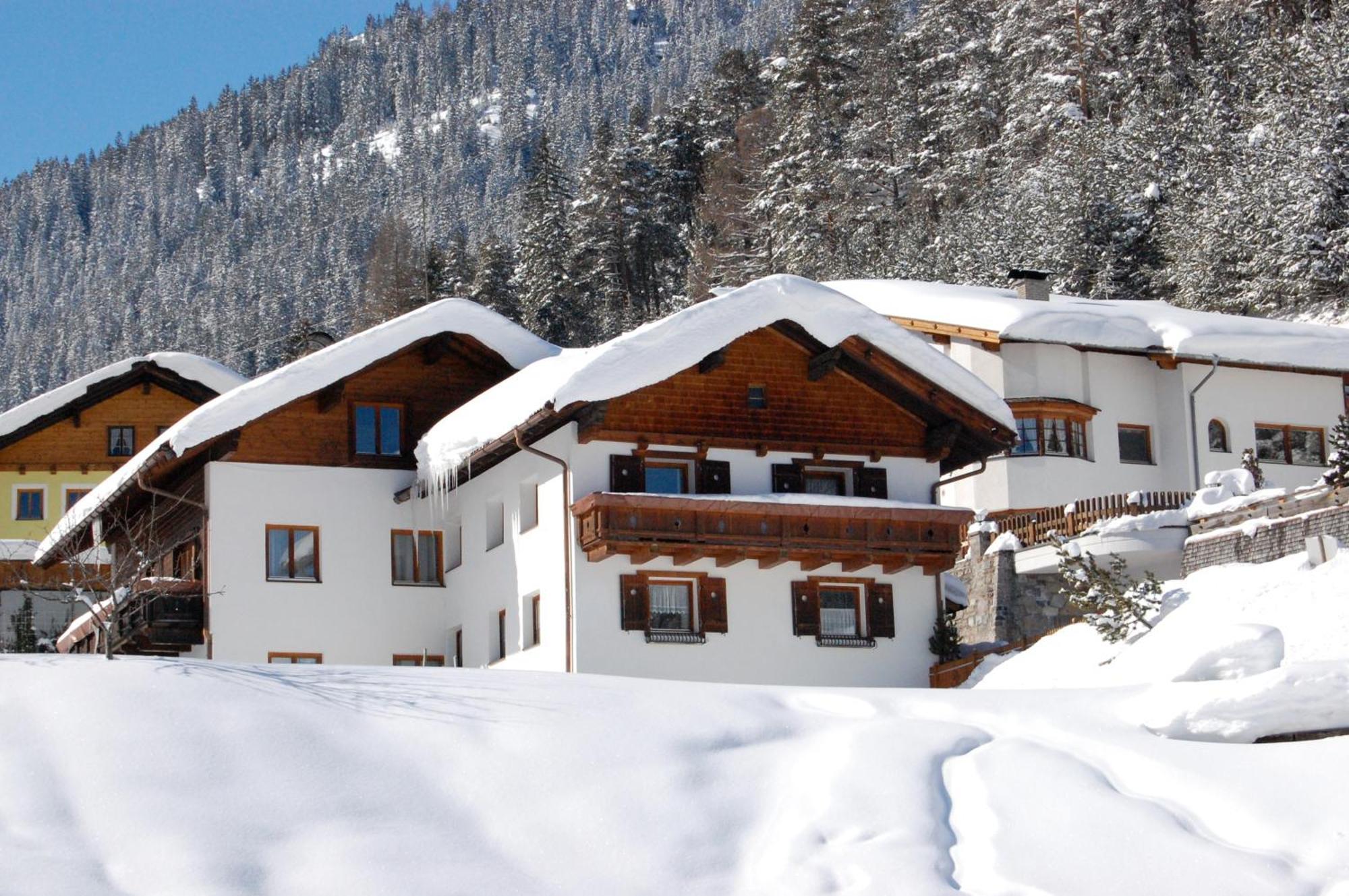 Haus Oberland Bed & Breakfast St. Anton am Arlberg Exterior foto